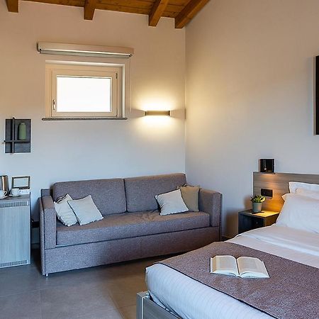 Chiabot Langhe Apartment Roddino Bagian luar foto